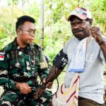 Masyarakat Korem, sangat hantu sias dalam Peringati Hari Olahraga Nasional di Ujung Timur Papua.