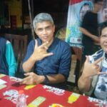 Seorang warga, Ahmad, menyampaikan harapannya terhadap pasangan calon Sachrudin dan Airin.